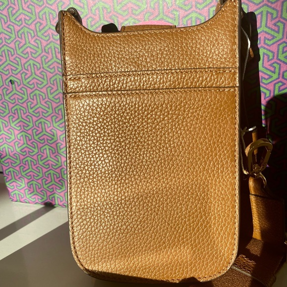 🍀🎀NEW🎀Tory Burch Thea CellPhone crossbody bag/shoulder bag/leather - Picture 6 of 12